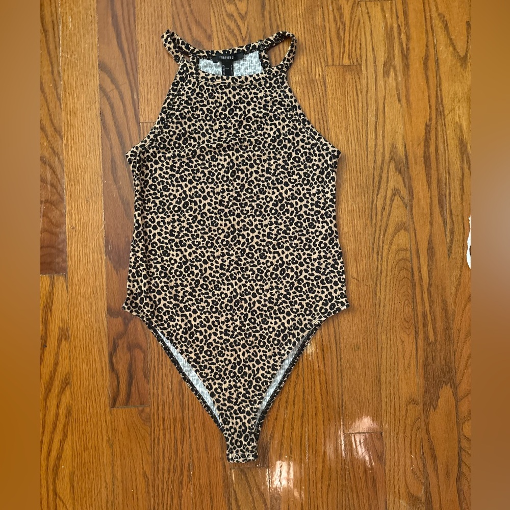 Forever 21 Cheetah Print Bodysuit – Stretchy Racerback – Size S